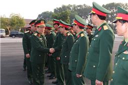 Đại tướng Ngô Xuân Lịch thăm và làm việc tại Bộ tư lệnh Quân khu